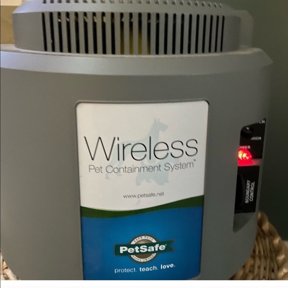 Pet safe parameter fence— Collars not included